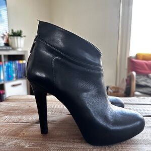 Jessica Simpson Black Heeled Ankle Boots, Size 8M